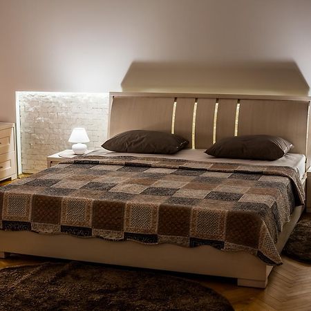 Onlviv Apartments Teatralna 23 מראה חיצוני תמונה